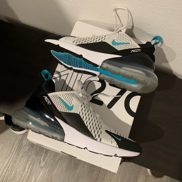 Nike Air Max 720 Size 8 BlackWhite Dusty Cactus Nike Air Max 720 Size 8 BlackWhite Dusty Cactus